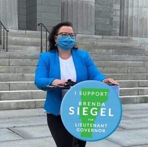 Meet your Posher, Brenda